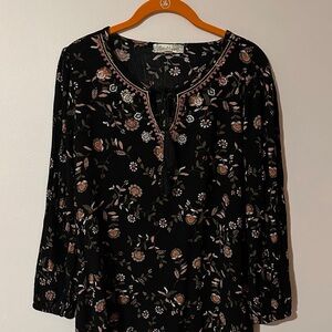 Chic‎ Black Floral Blouse